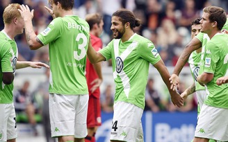 Leverkusen bị Wolfsburg đè bẹp 4-1 tại vòng 4 Bundesliga